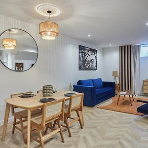 Duplex Center Of Paris By Studio Prestige